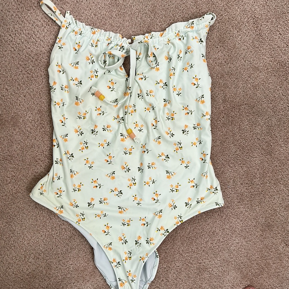 Aerie one piece swimsuit - Picture 3 of 6